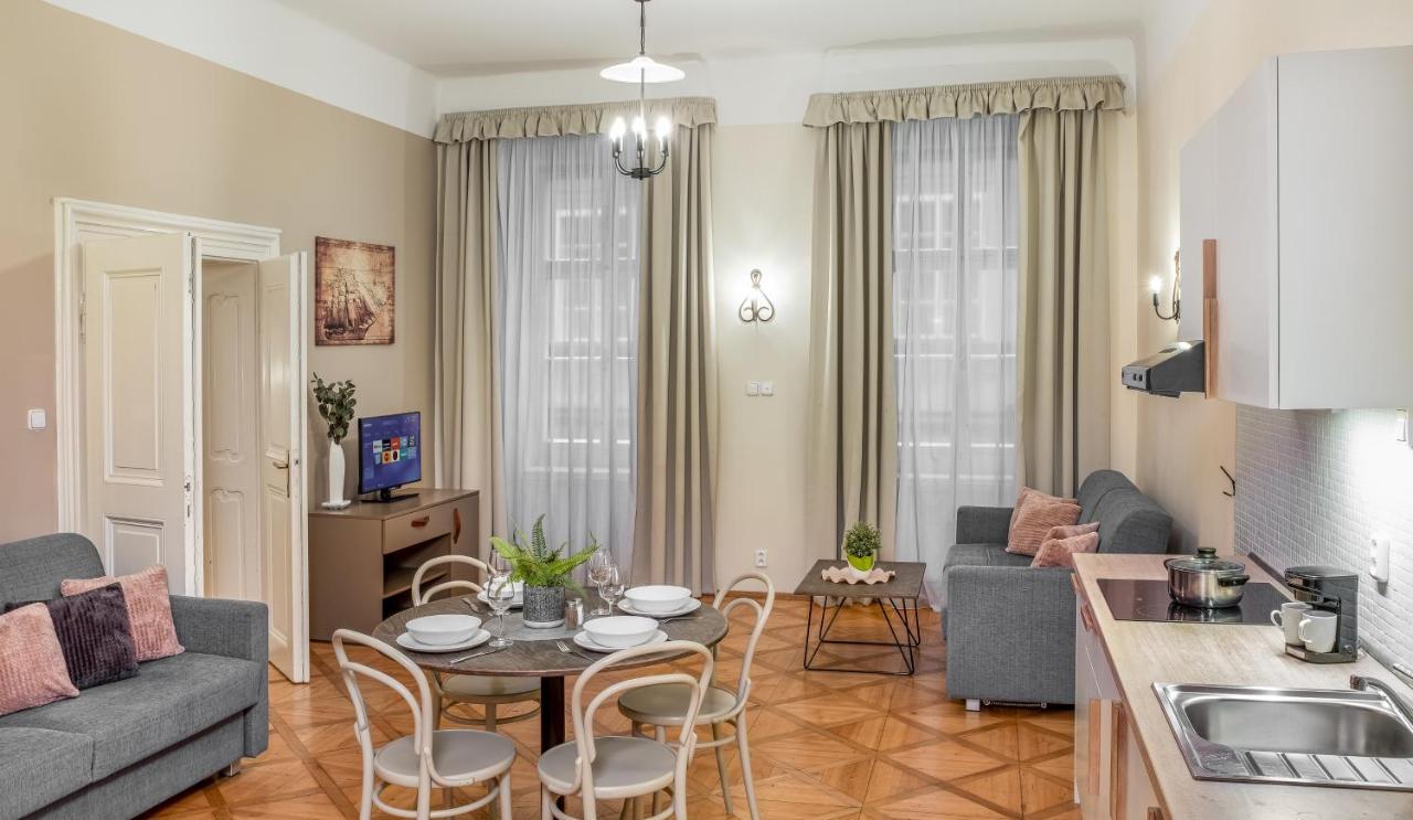Apartament 6 Continents By Adrez *