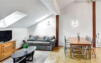 6 Continents By Adrez Apartament